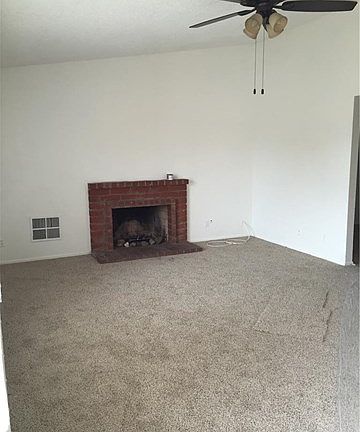 4th image of 25894 Flint Dr