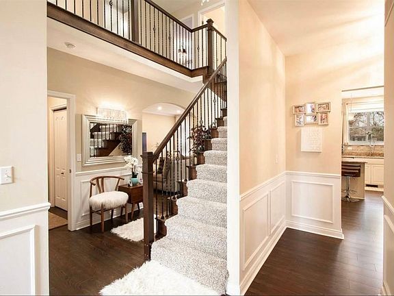 2nd image of 13833 Grandeur Ave