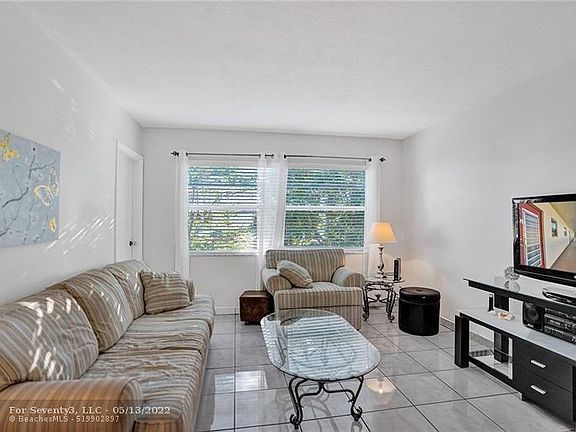 4th image of 4341 NW 16th St #205