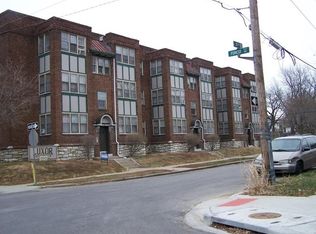 1204 E 37th St APT 2, Kansas City, MO 64109