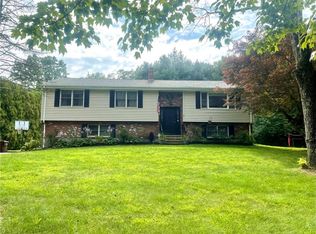 19 County Rd, North Branford, CT 06471