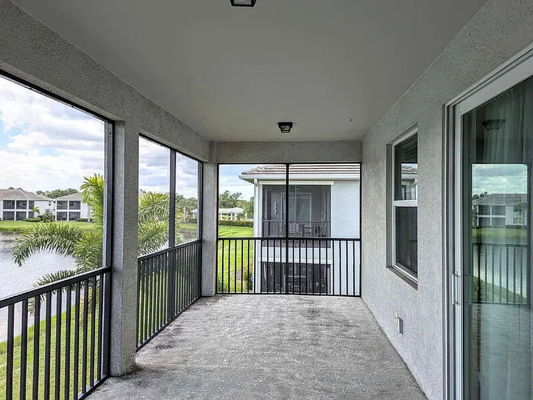 923 Tidewater Shores Loop — Photo 29
