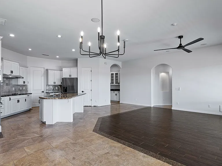 21439 E Maya Rd — Photo 14