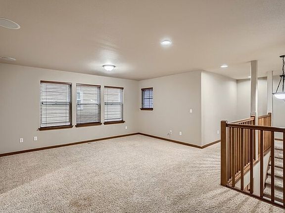 5th image of 4215 25th St SE