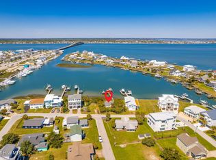201 Shore Dr, Atlantic Beach, NC 28512