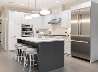 10 Sally Sweets Way #PENTHOUSE 204, Salem, NH 03079