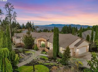 2453 Ridgemont Dr, Eugene, OR 97405