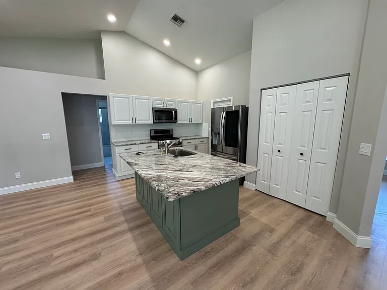 1845 Blue Heron Dr — Photo 5