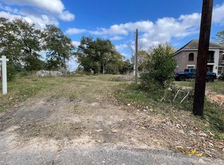 9722 Willow St, Houston, TX 77088