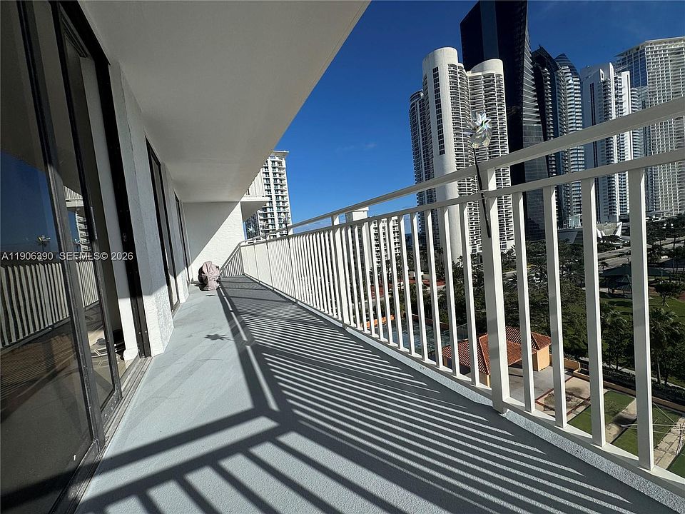 1st image of 210 174th St APT 1002