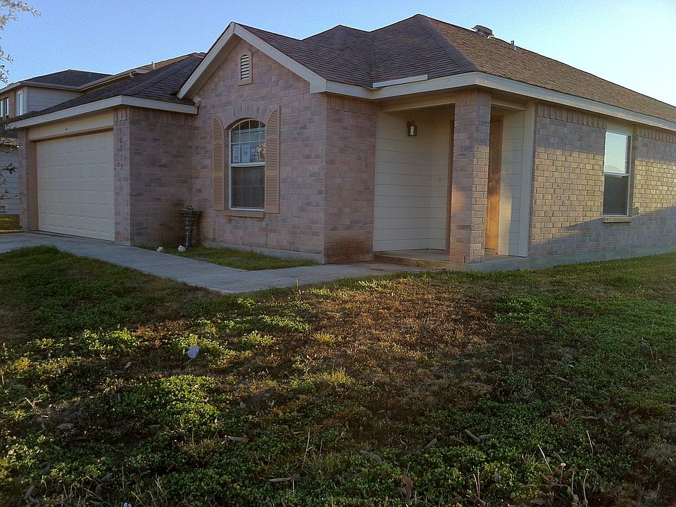 1st image of 16323 Amberly Ct
