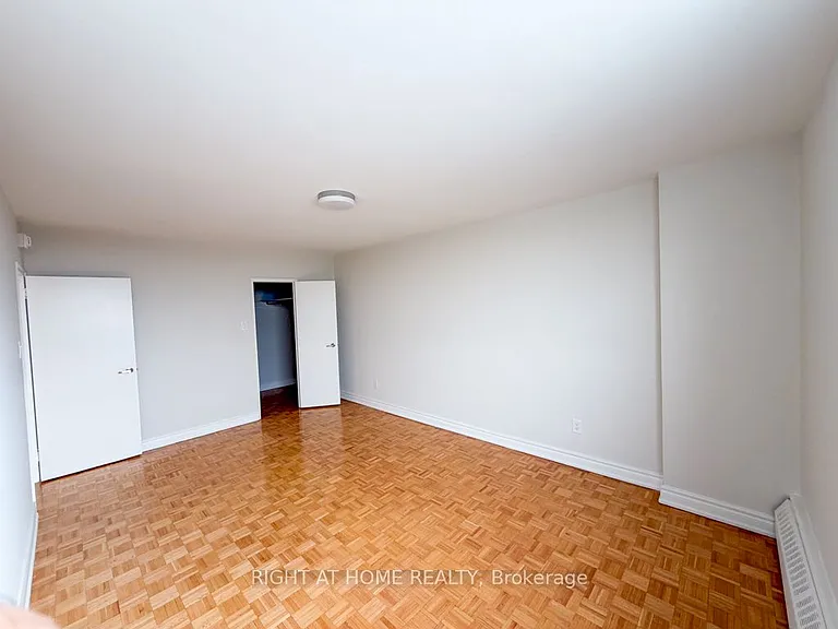 1440 Lawrence Ave W #116 — Photo 14