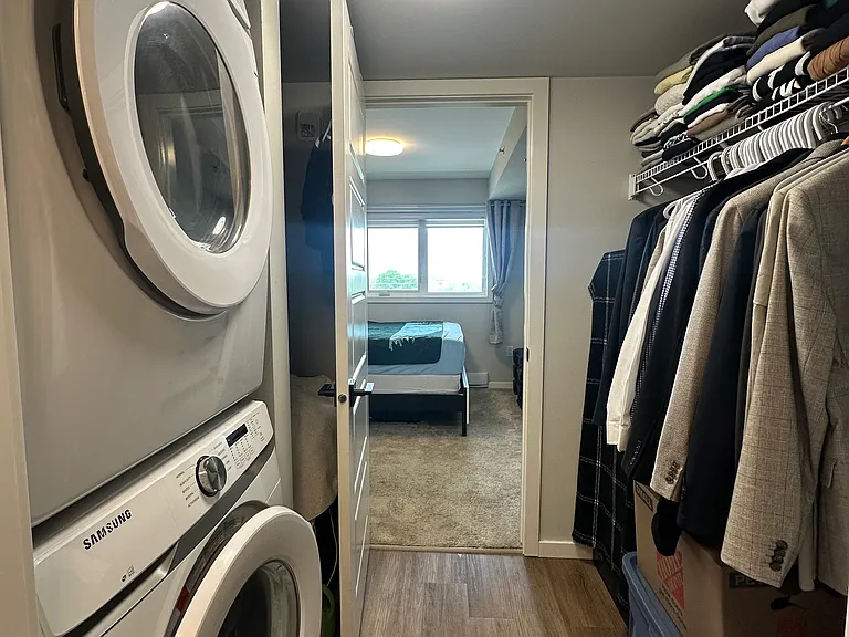 155 Peguis St #415 — Photo 14