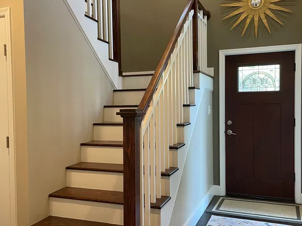 1830 Anderson Rd, Falls Church, VA 22043