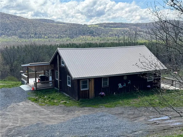 3010 Kelly Rd, Hubbardsville, NY 13355