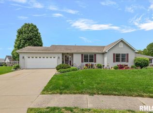 2429 Glencoe St, Springfield, IL 62704