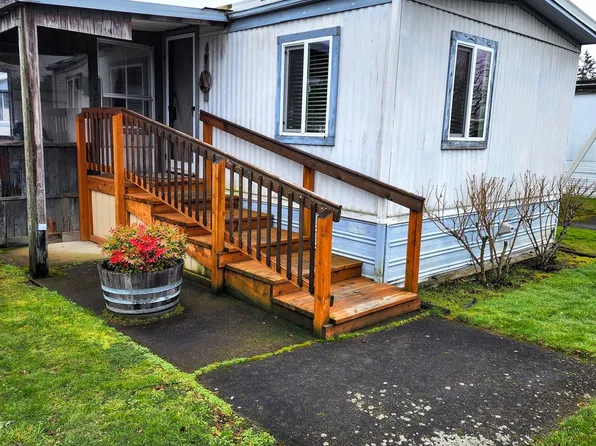 21016 SE Stark St Unit 35, Gresham, OR 97030
