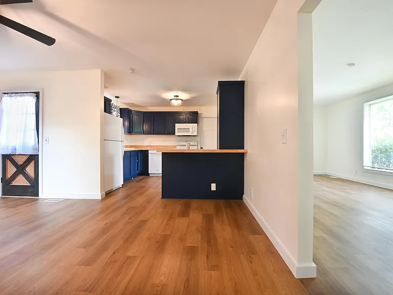 2805 Galesburg Dr — Photo 4