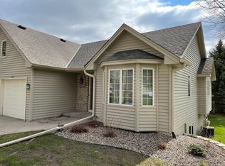 1166 Limestone Dr S #1166, Shakopee, MN 55379
