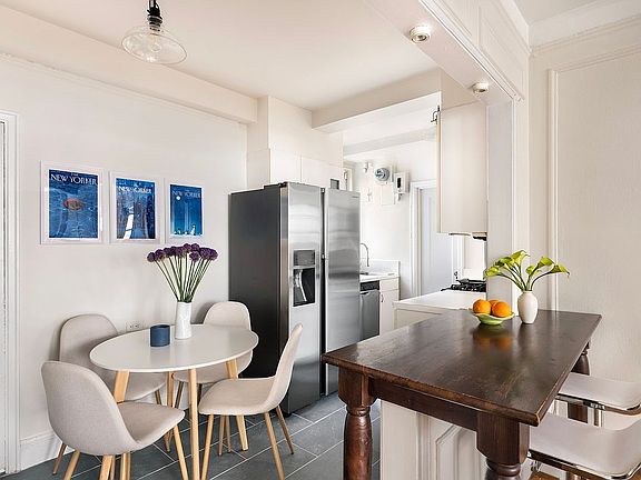 4th image of 16 Park Ave #5B