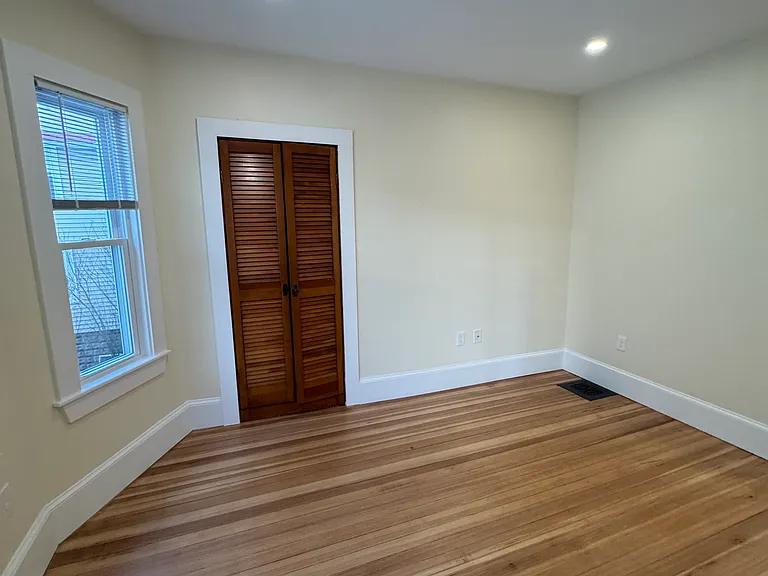 35 George St #2 — Photo 31