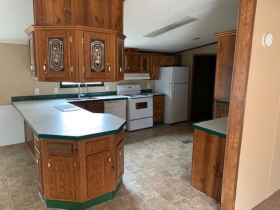 5th image of 6751 Jennifer Ln
