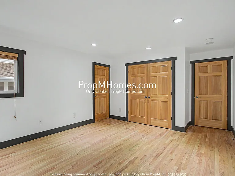 1112 Erickson St — Photo 11