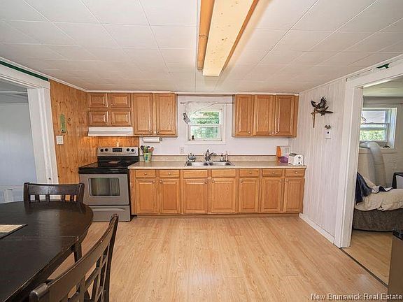 5th image of 398 Greenfield Rd