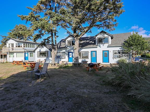 3rd image of 19130 Alder St