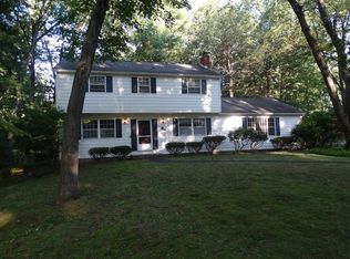 32 Casablanca Ct, Clifton Park, NY 12065