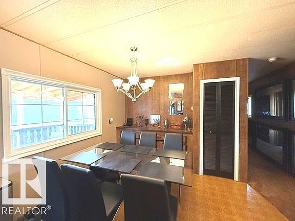 4th image of 46 Oakridge Dr S