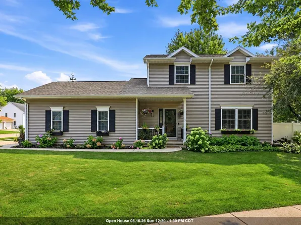 1520 Wellington Dr, Oshkosh, WI 54904
