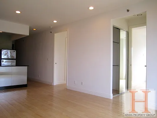 Rented by Hinds Property Group | media 9