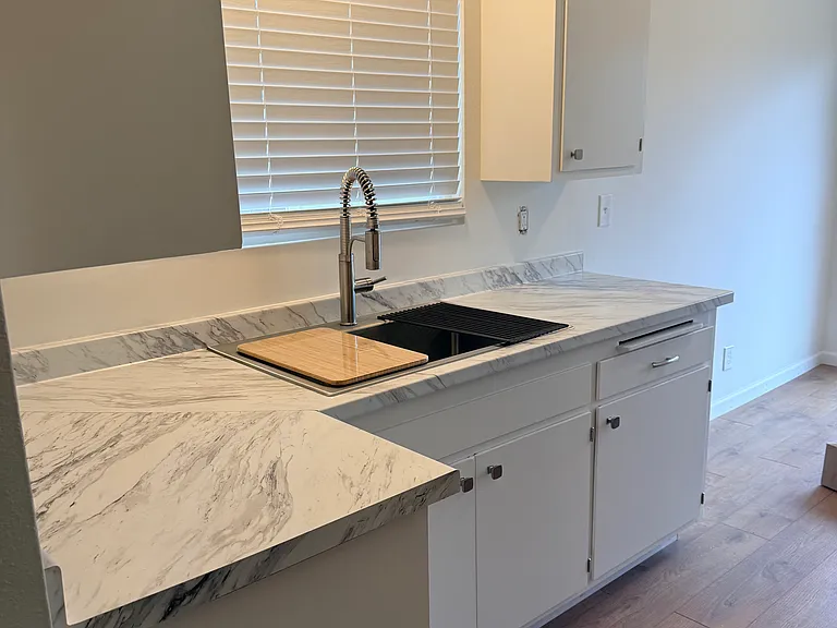 4371 Hoen Ave #4371 — Photo 3