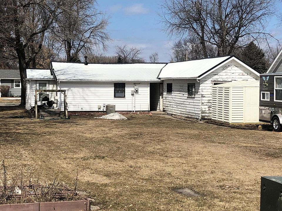 2nd image of 315 N 4th St