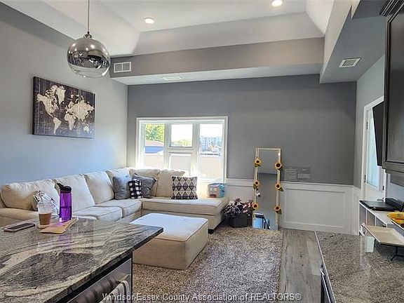 5th image of 1745 Sprucewood Ave #5