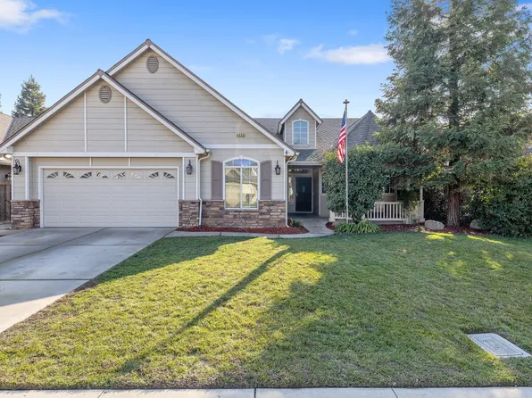 4935 W Oriole Avenue, Visalia, CA 93291