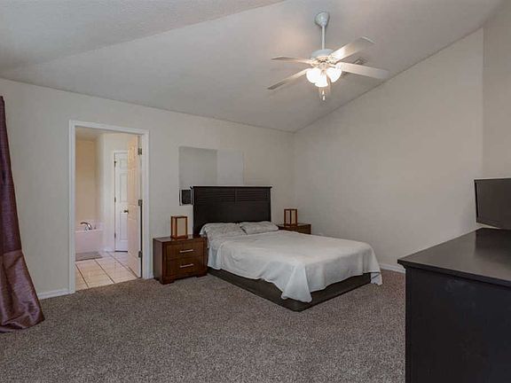 3rd image of 5873 Dandelion Dr