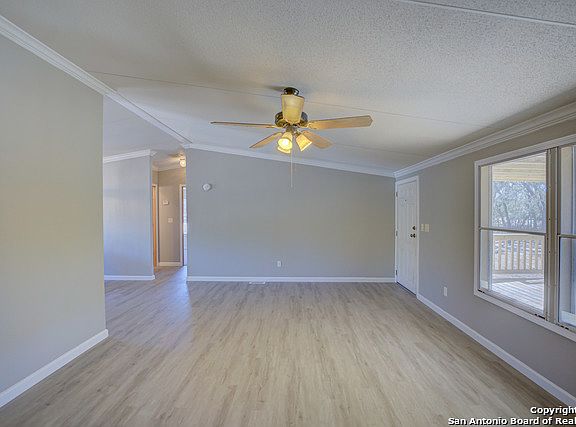 5th image of 468 River Bluff Cir