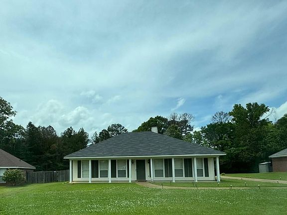 2nd image of 3112 Tynes Dr