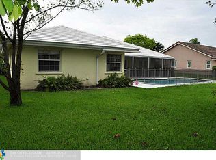 5135 NW 98th Dr, Coral Springs, FL 33076