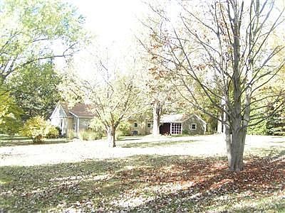 2nd image of 3229 Cottage Grove Rd