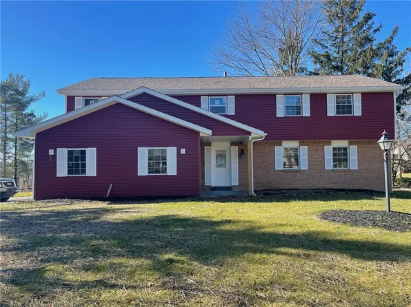 610 S Shenandoah Dr, Latrobe, PA 15650