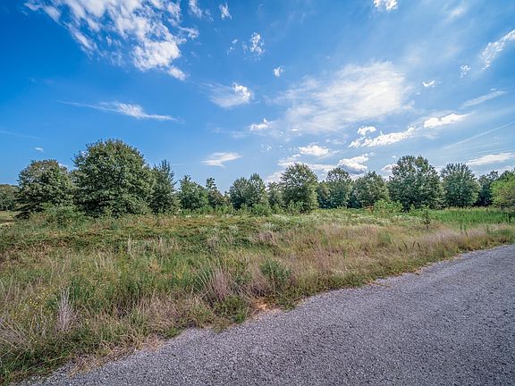 4th image of Deerfield Lake Cir
