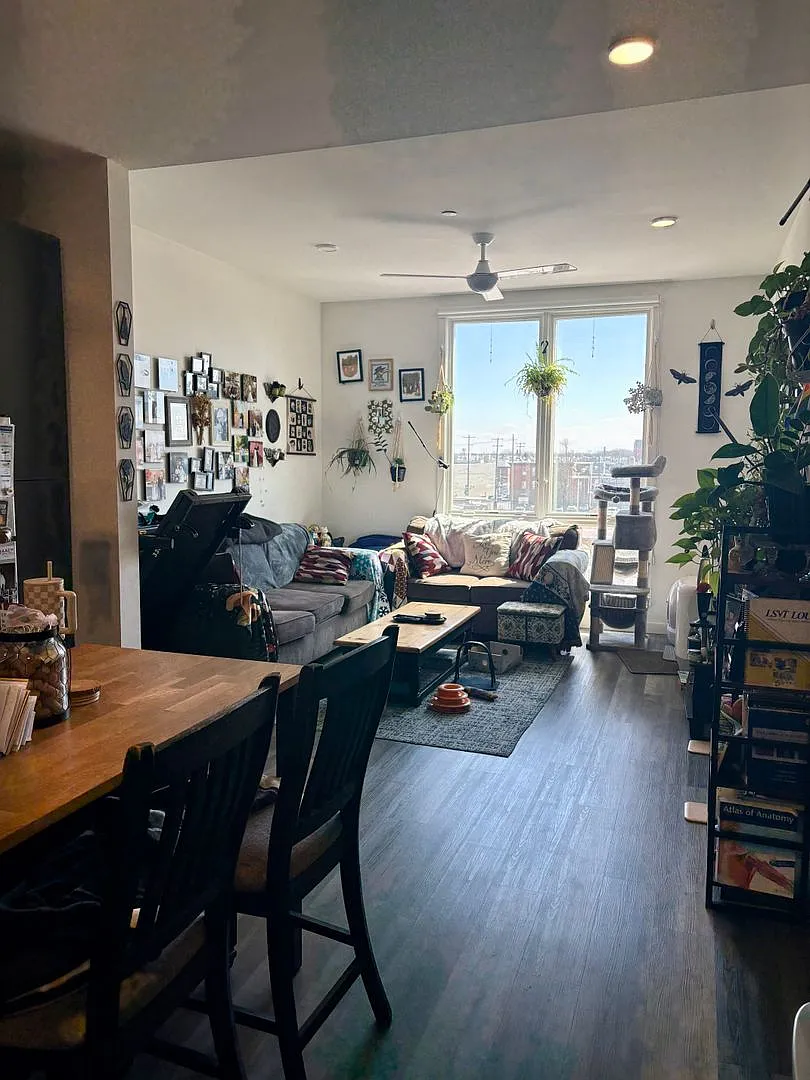 2559 Amber - Residential — Photo 3