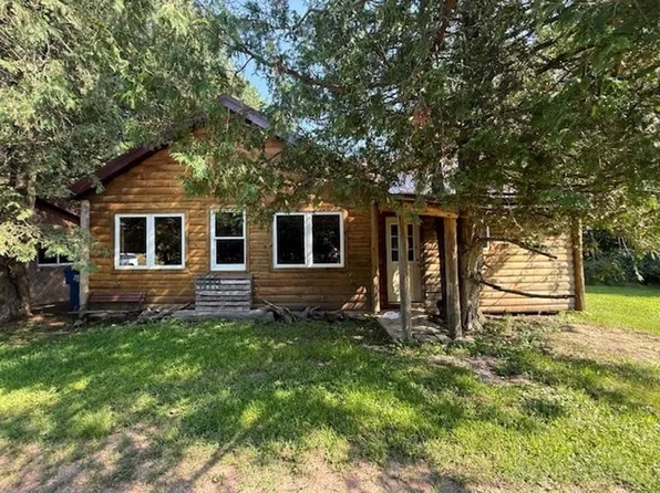 W16822 School House Rd, Wittenberg, WI 54499