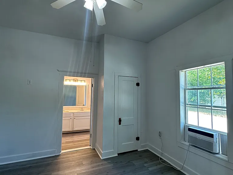 501 S Connellee Ave — Photo 5