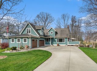 8 Columbine, South Haven, MI 49090