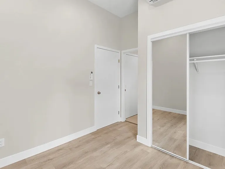 2823 S Corning St #5 — Photo 17