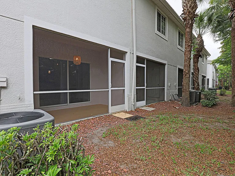 8291 Pacific Beach Dr — Photo 23
